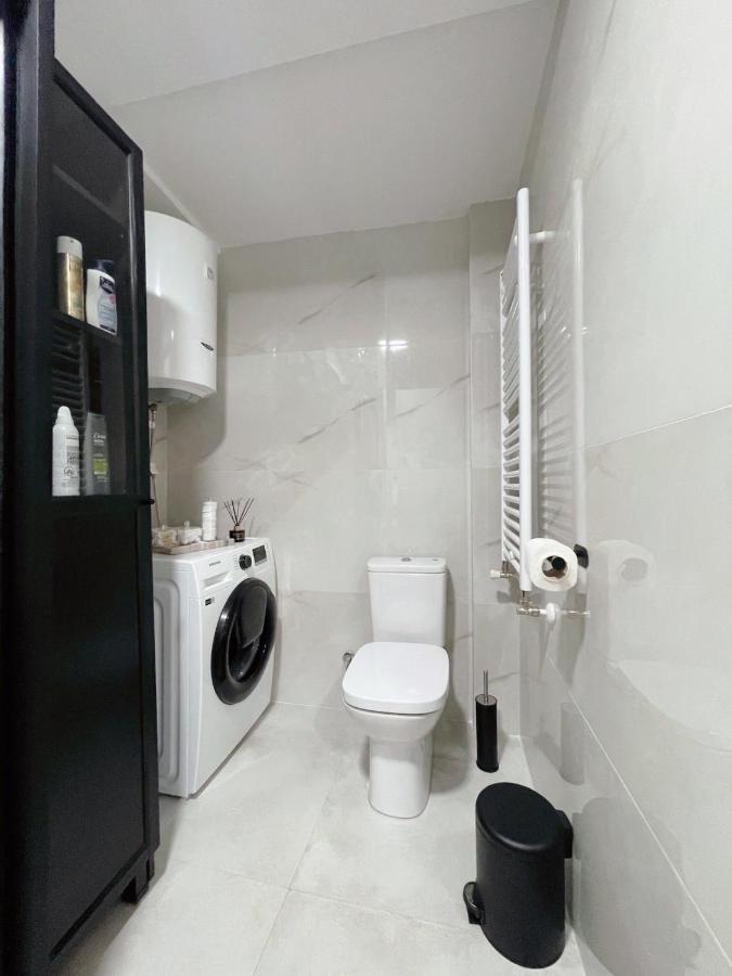 Sunlight Luxe Apartment Skopje Buitenkant foto