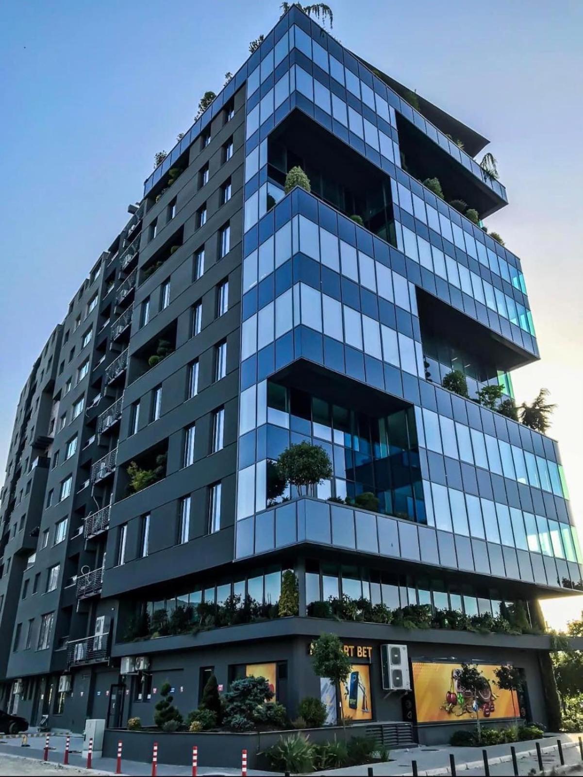 Sunlight Luxe Apartment Skopje Buitenkant foto